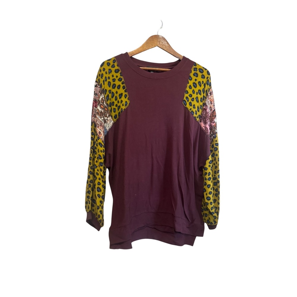 Gigio USA Sweatshirt Women Small Burgundy Leopard Paisley Mixed Media Excellent